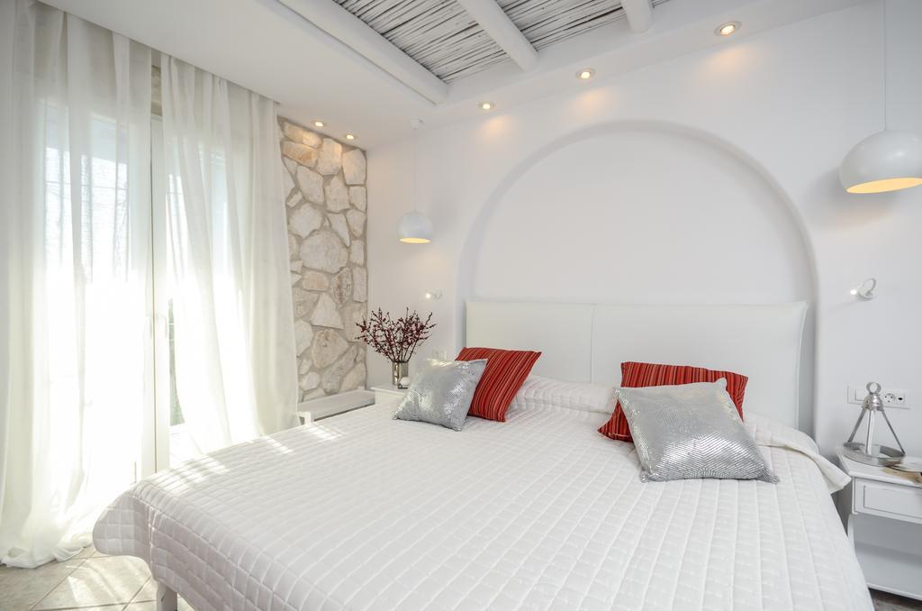 Naxos Evilion Luxury Apartments & Suites Naxos City Room photo